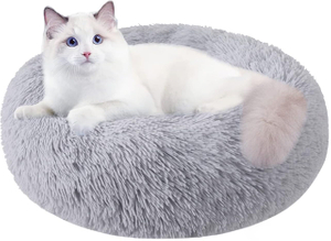 Round Soft Cat Bed for Indoor Use
